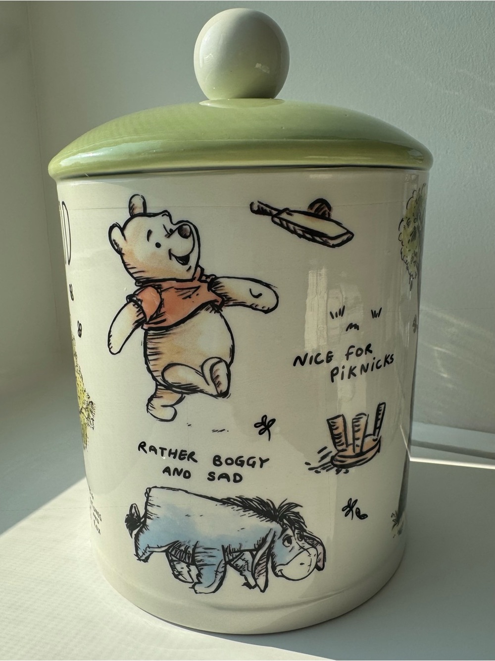 NWT Disney Winnie the Pooh cookie casnister large jar 🍯